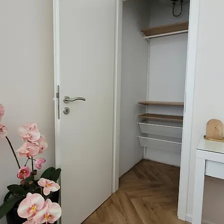 Secret Hideout Bp Apartment